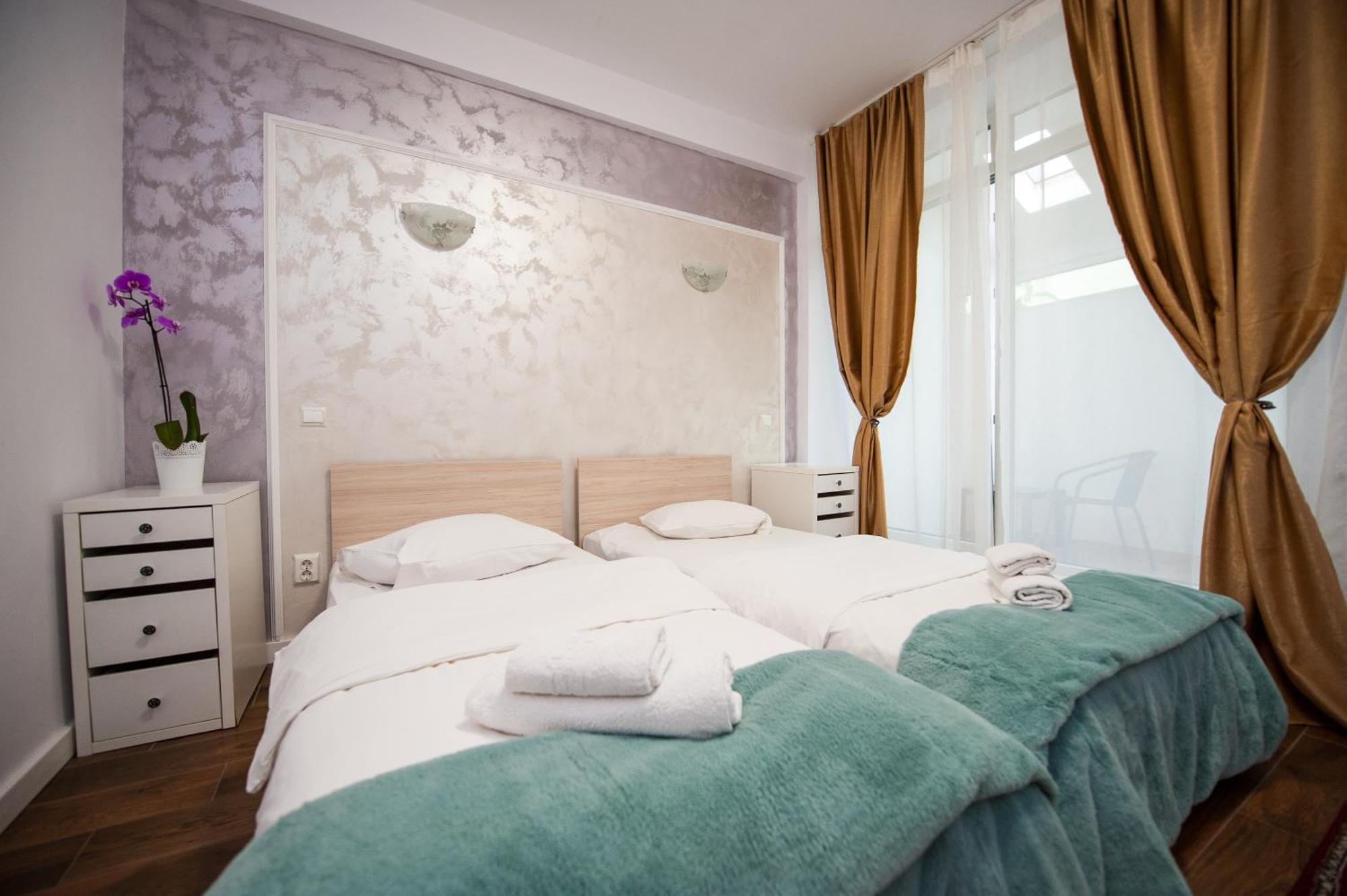 Sia Residence Otopeni Kamer foto